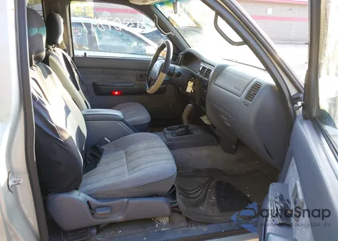 2000 Toyota Tacoma Prerunner из США, поврежденный, VIN 4TASM92N8YZ626716